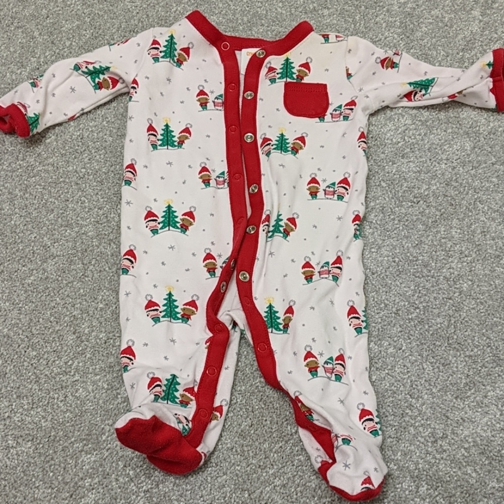 Gymboree Christmas holiday sleeper 0-3